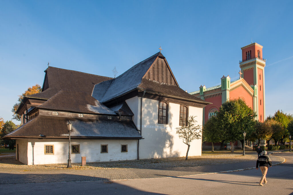 Drevený artikulárny kostol_OOCR TSP