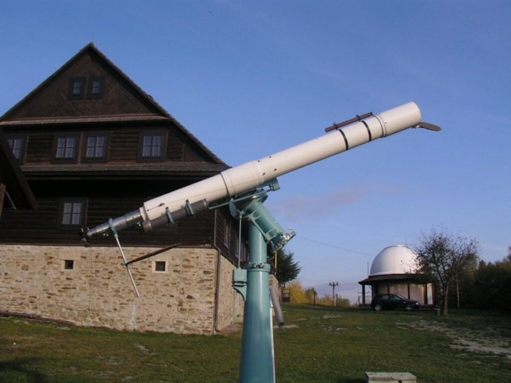 Hvezdareň_roztoky_ŠL TANAP