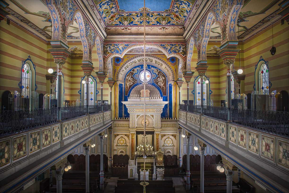 Interiér synagógy