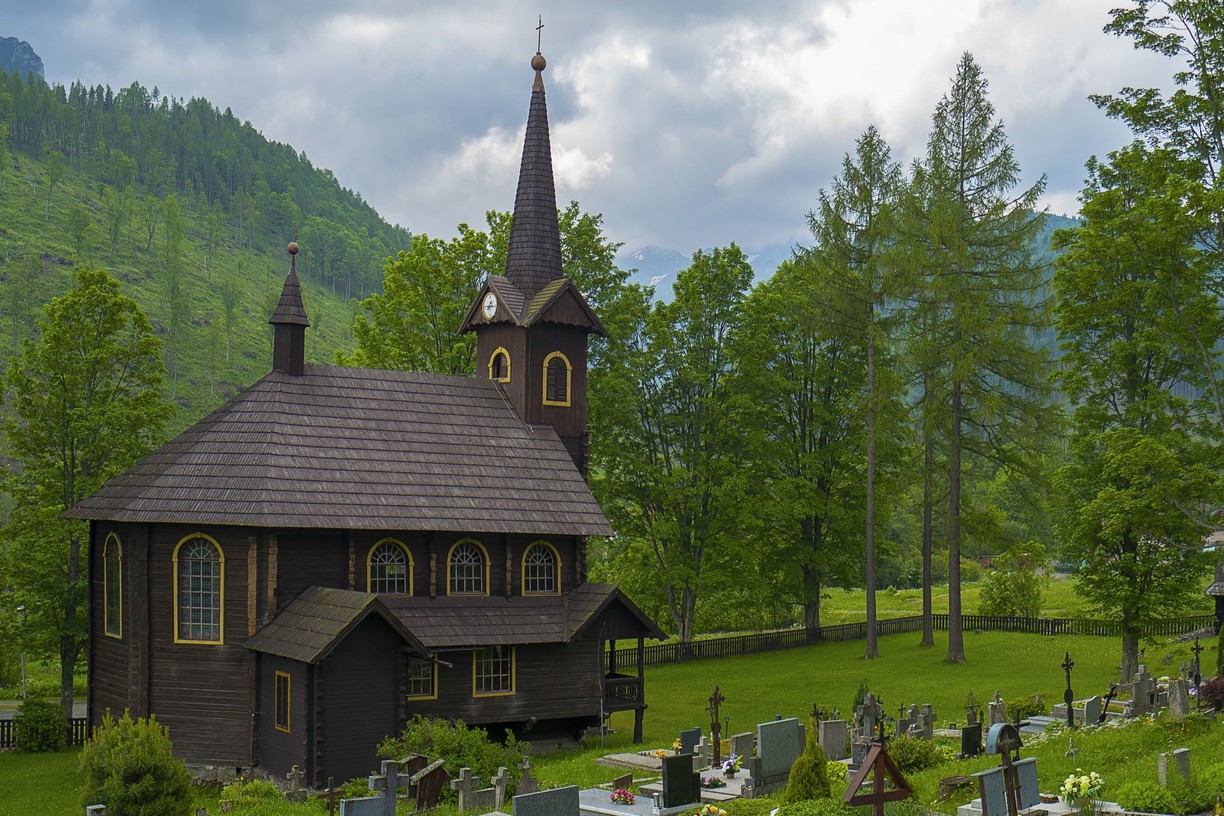 Kostol sv. Anny v Tatranskej Javorine