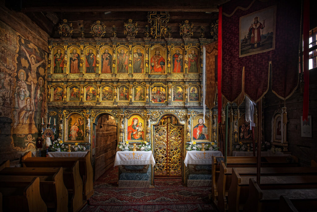 greckokatolicky-dreveny-chram-sv-mikulasa-bodruzal-photo-jano-stovka-mqep_full.jpg