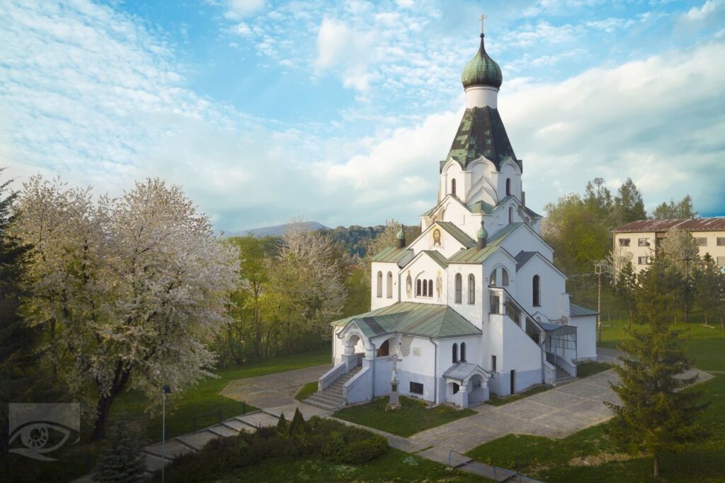 Medzilaborce, Cerkev