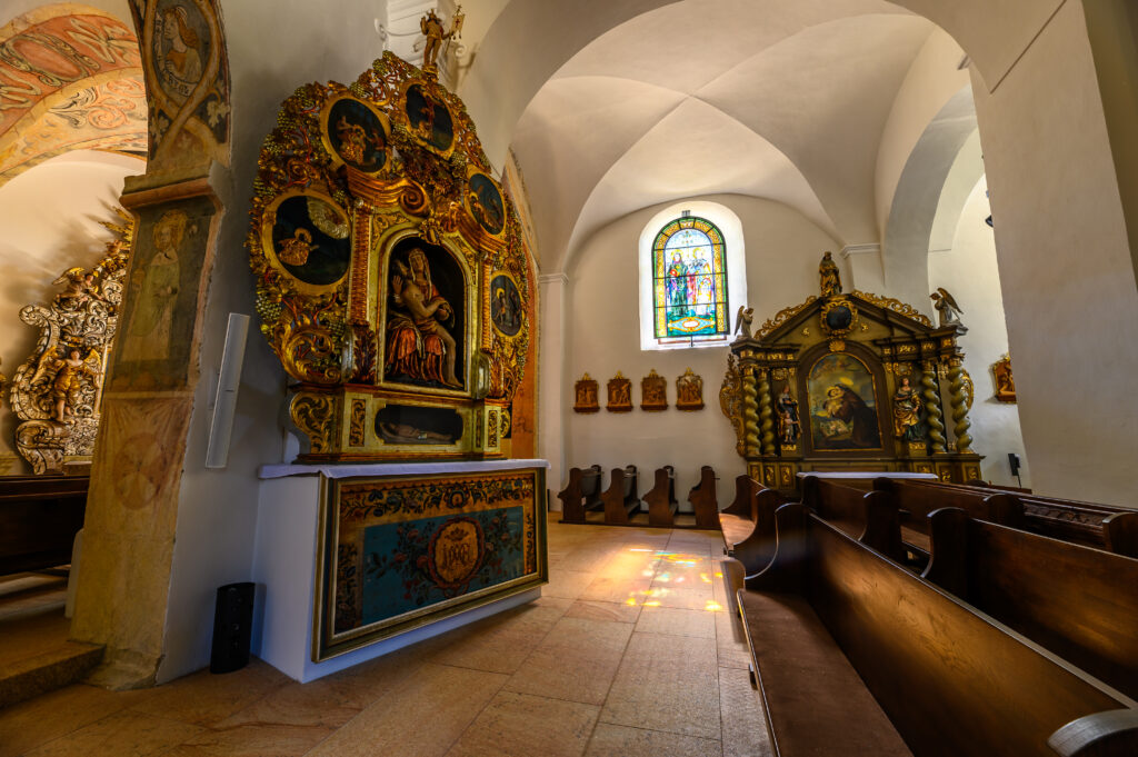 Obnovené fresky OOCR SSP